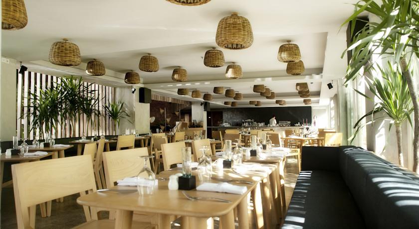 Отель Cross Paasha Bali Seminyak Экстерьер фото